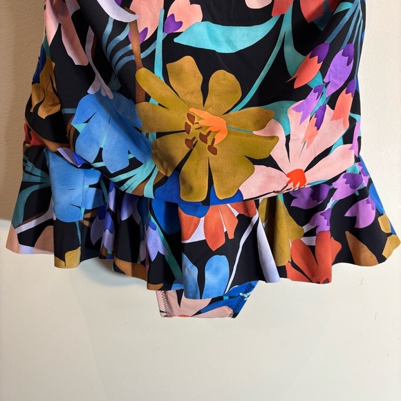 PROFILE BY GOTTEX Sz 14D One Piece Bathing Suit Floral Ruffle Hem Padded Bra NEW - Picture 3 of 10